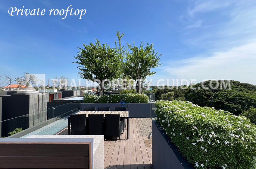 House with Private Pool in Srinakarin 